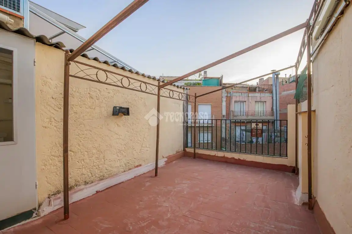 Terrasse von Einfamilien-Reihenhaus zum Verkauf in Terrassa mit Terrasse