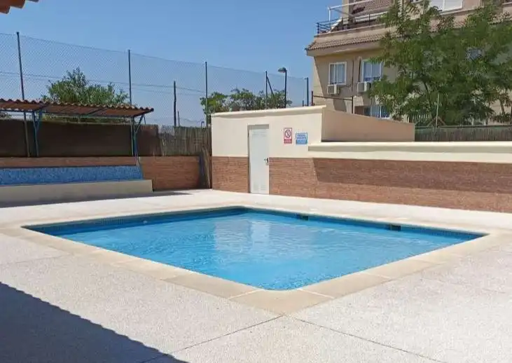 Casa adosada en venta en Perales del Río