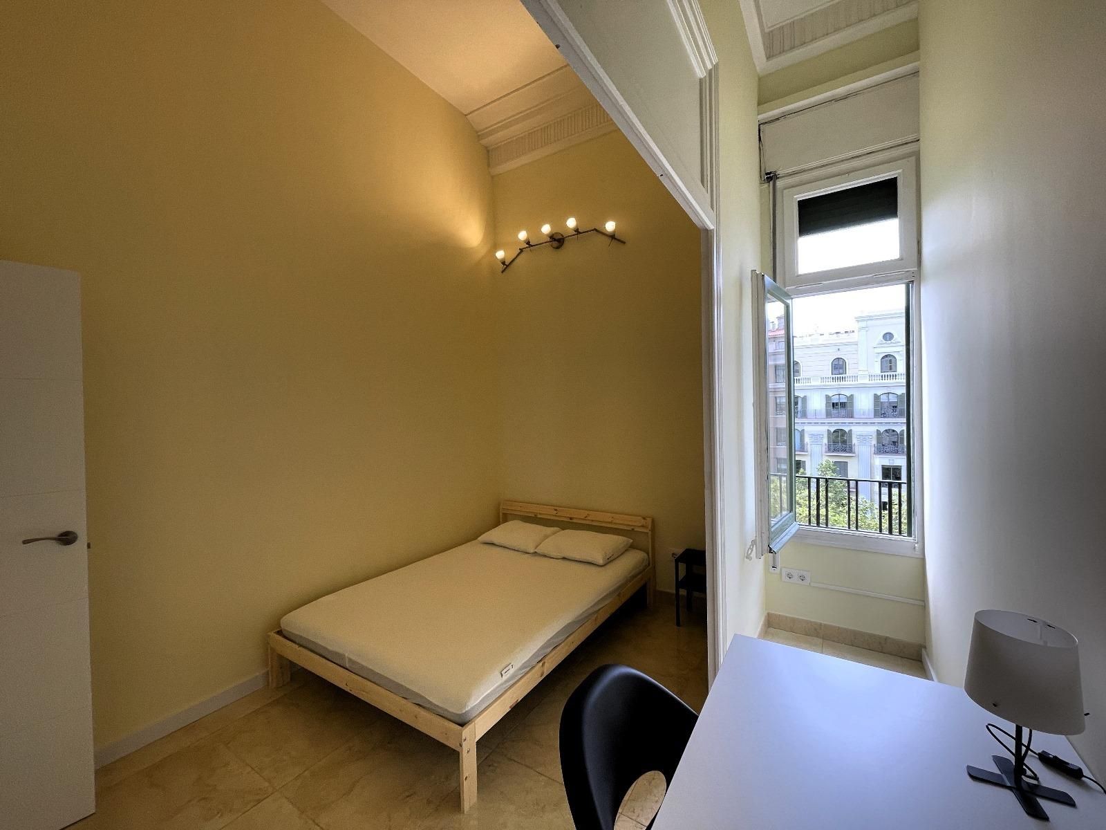 Bedroom of Flat to share in  Barcelona Capital  with Terrace