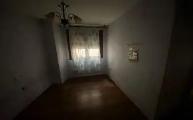 Dormitori de Pis en venda en Guadix