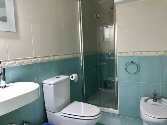 Badezimmer von Maisonette zur Miete in Catarroja, Valencia