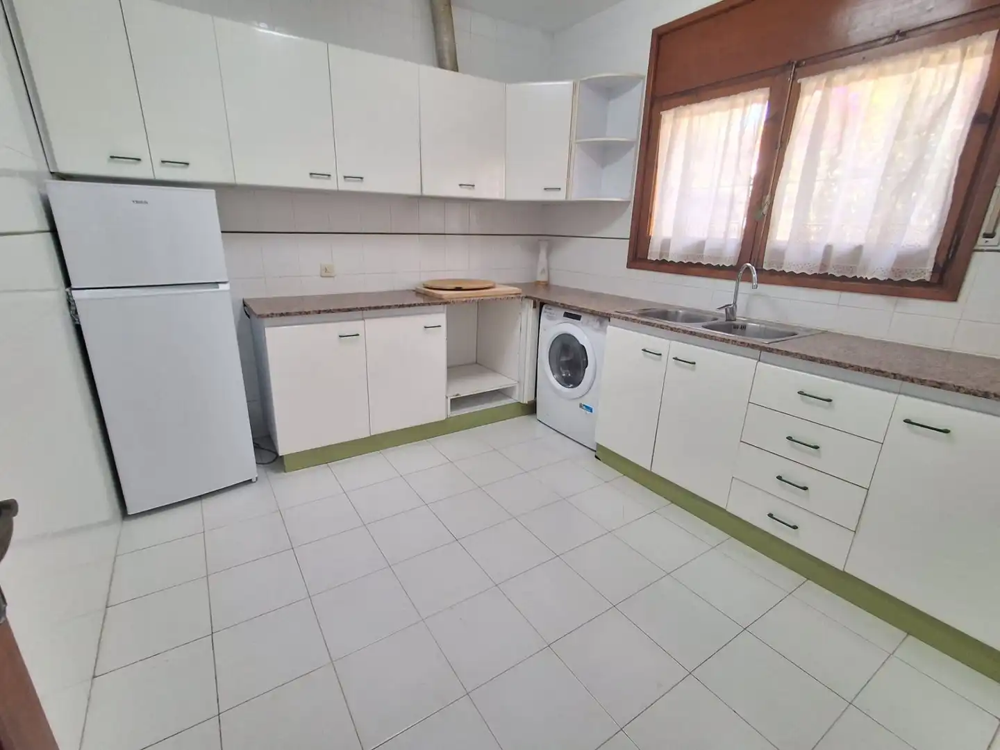 Cuina de Casa o xalet de lloguer en Lloret de Mar amb Calefacció, Jardí privat i Piscina