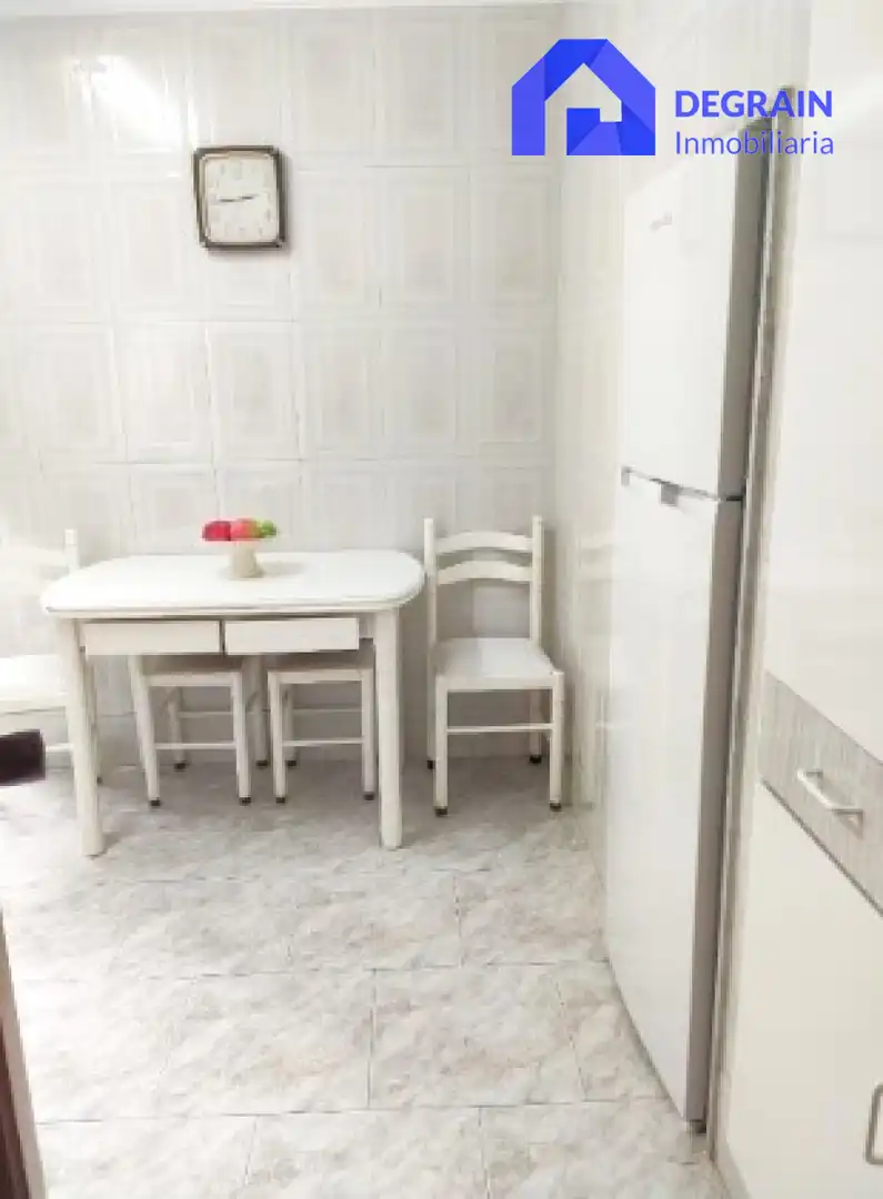 Flat for rent in Oviedo - BUENAVENTURA PAREDES, Milán - Pumarín