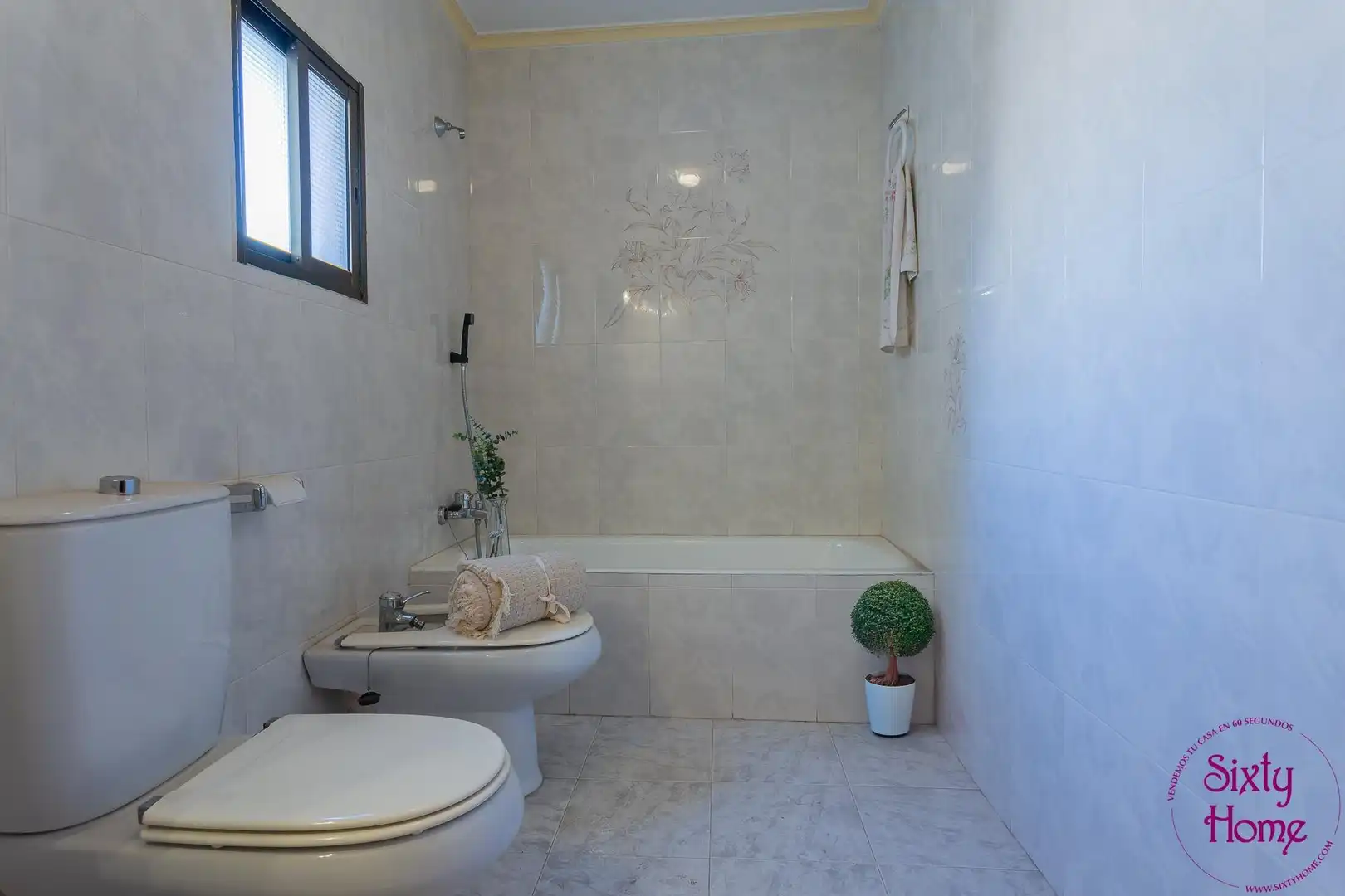 Baño de Casa o chalet en venta en Andorra (Teruel) con Terraza y Balcón