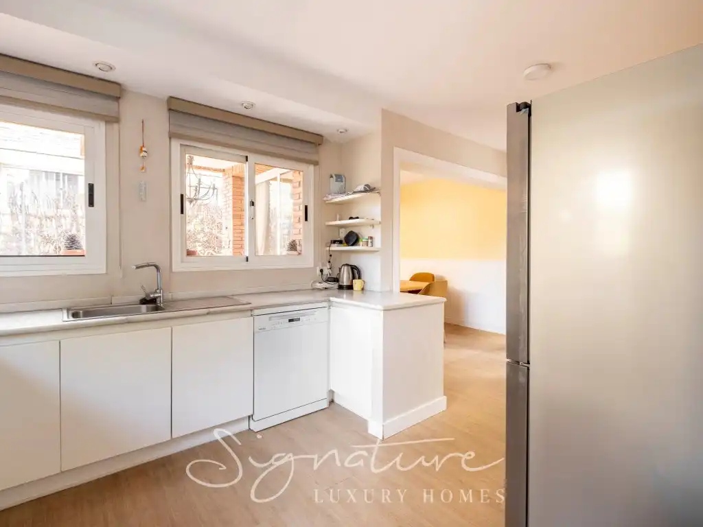 Cocina de Casa o chalet de alquiler en Sant Cugat del Vallès con Aire acondicionado, Jardín privado y Terraza