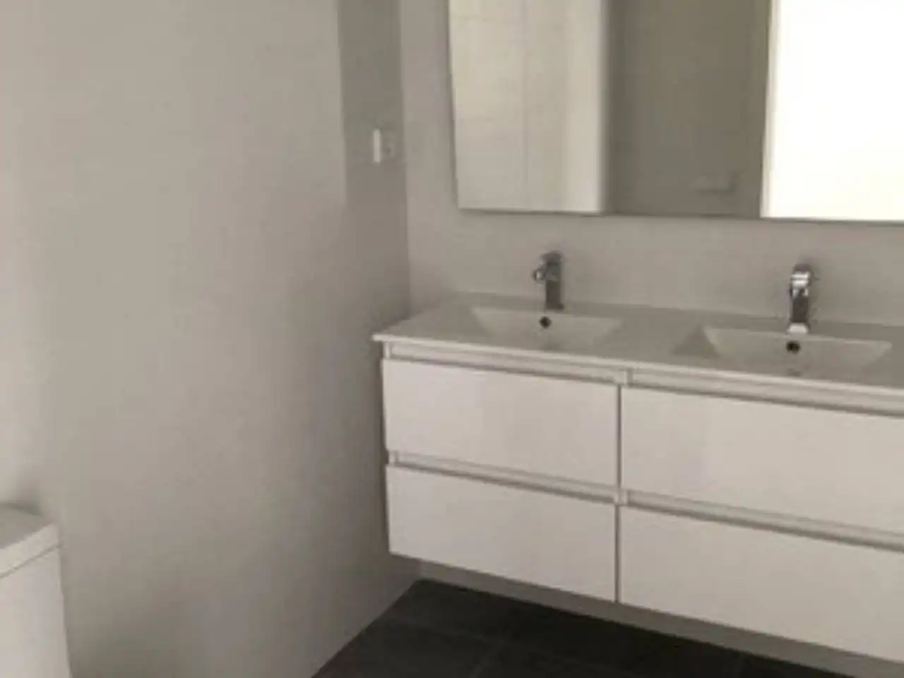 Baño de Dúplex en venta en Badalona con Terraza, Trastero y Balcón
