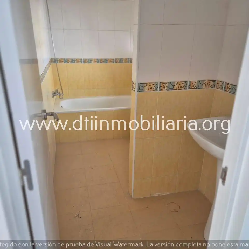 Bany de Casa o xalet en venda en La Palma del Condado