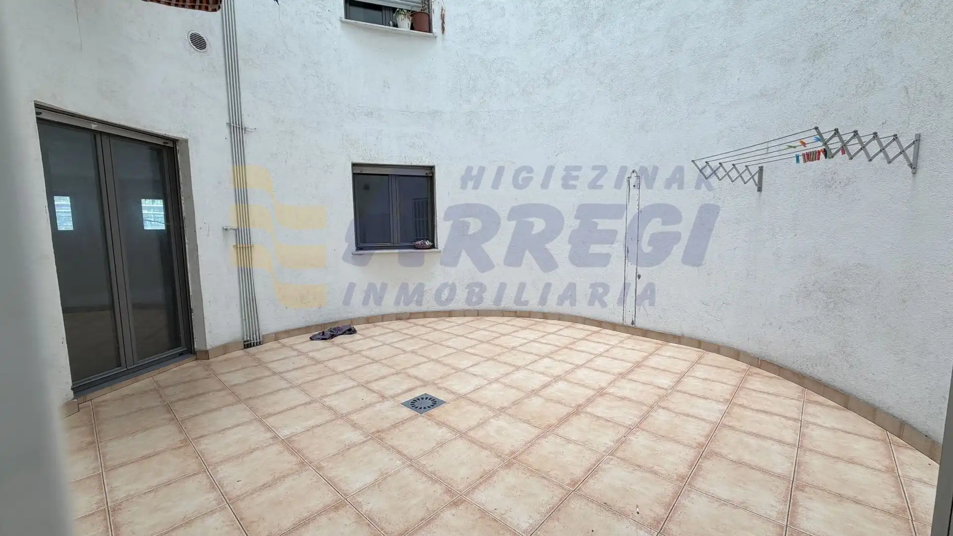 Terraza de Piso en venta en Eibar con Calefacción, Trastero y Amueblado