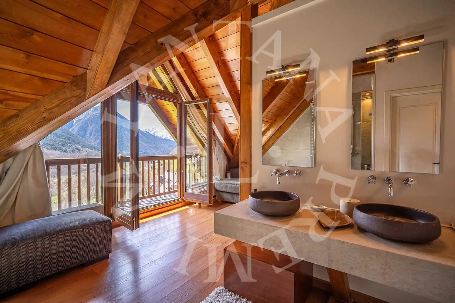 Baño de Casa adosada en venta en Naut Aran con Calefacción, Jardín privado y Parquet