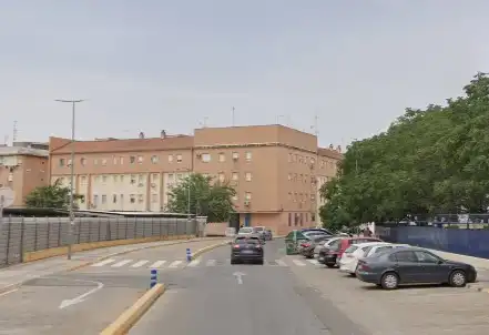Vista exterior de Pis en venda en Dos Hermanas amb Terrassa