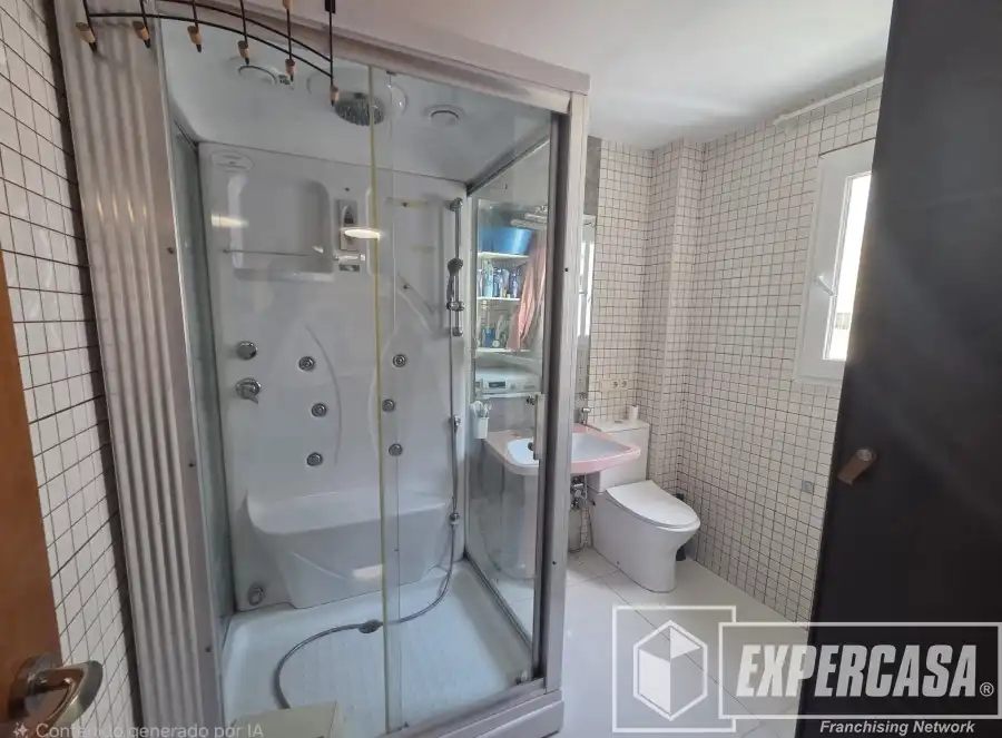 Bathroom of Attic for sale in Alzira  with Air Conditioner and Terrace