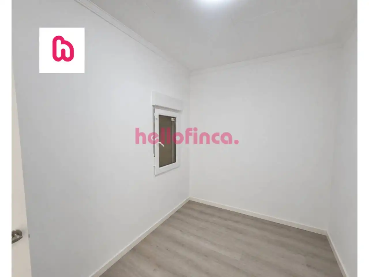 Habitación de Piso en venta en Barcelona con Calefacción, Parquet y Terraza