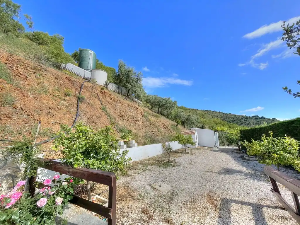 Casa rústica con piscina en venta en El Borge, imagen 34