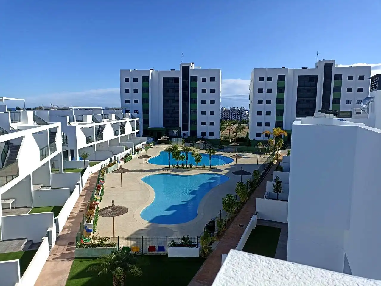 Vista exterior de Piso en venta en Pilar de la Horadada con Aire acondicionado, Terraza y Amueblado