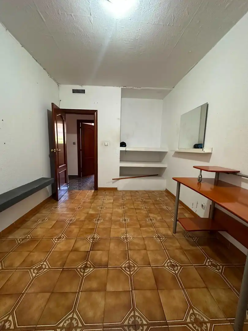 Piso en venta en Badia del Vallès con Calefacción y Balcón