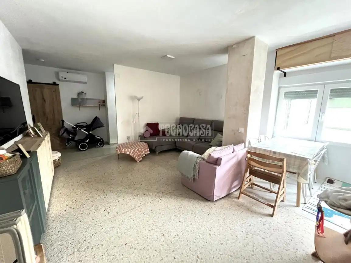Flat for sale in Cobreros Viejo
