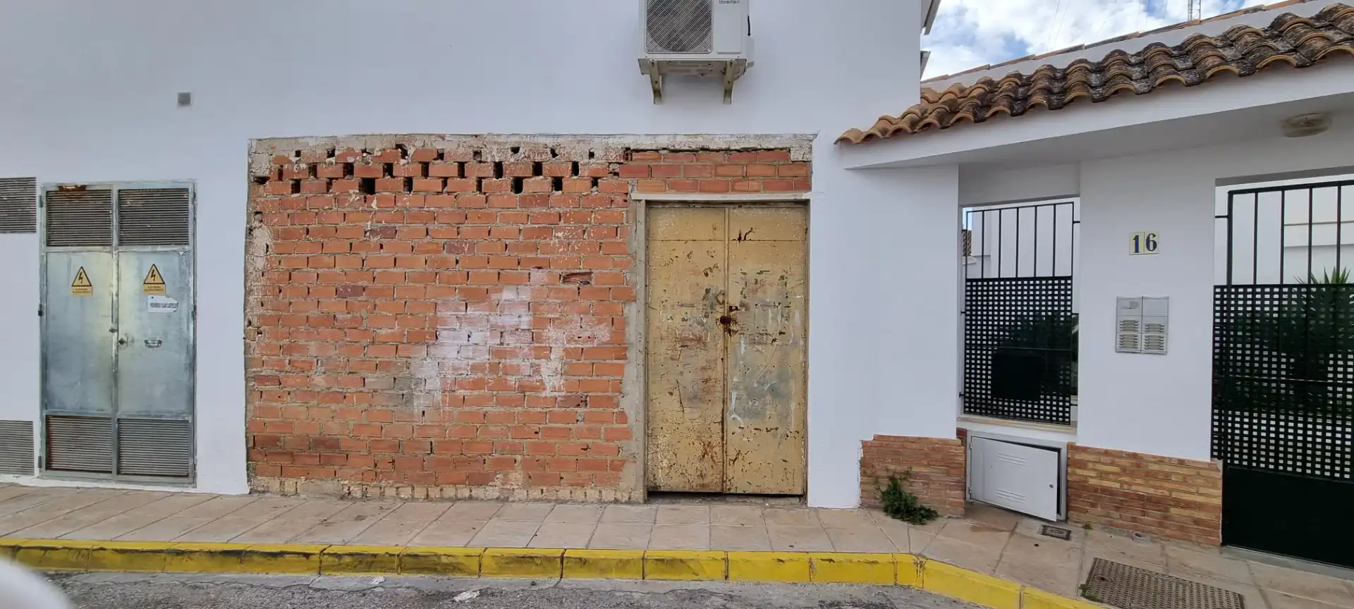 Geschaftsraum zum Verkauf in Calle Guadiamar, 16, Sanlúcar la Mayor