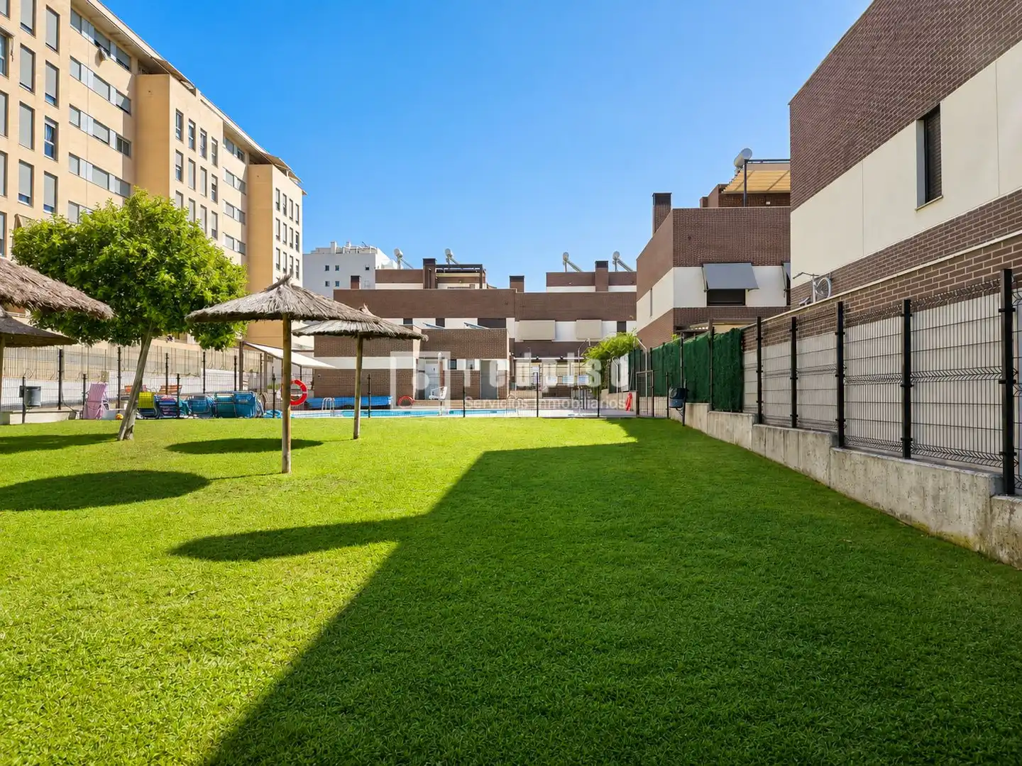 Vista exterior de Casa o chalet en venta en Rivas-Vaciamadrid con Aire acondicionado, Calefacción y Jardín privado