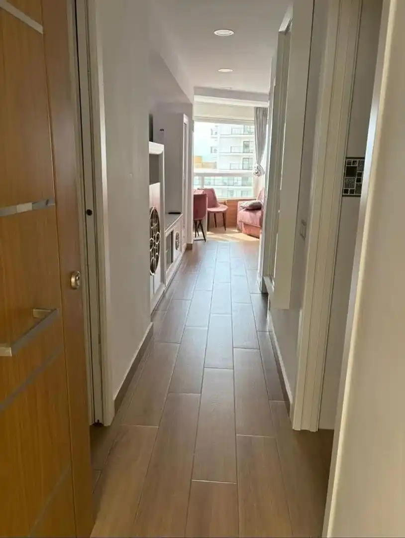 Apartamento con terraza en venta en Puerto Marina, imagen 5