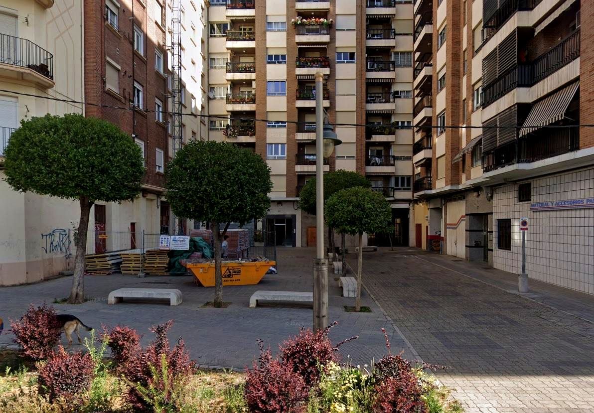 Garatge de lloguer a Villamediana, Residencia