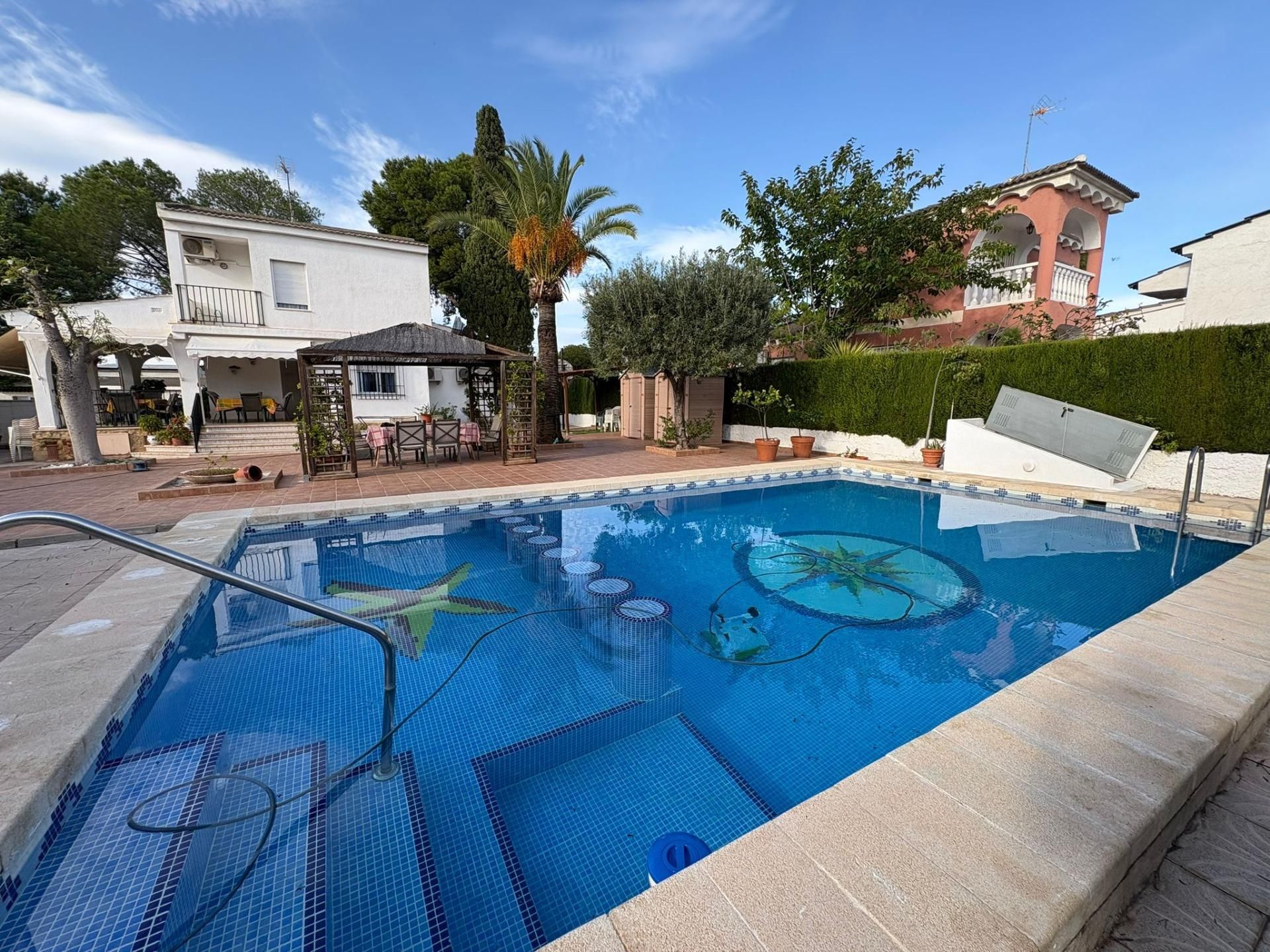 Swimming pool of House or chalet for sale in La Pobla de Vallbona  with Air Conditioner, Private garden and Terrace