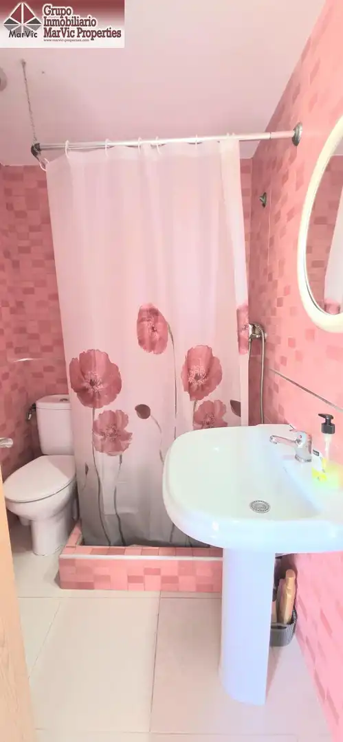 Baño de Apartamento en venta en Benidorm con Aire acondicionado, Terraza y Amueblado