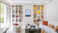 Living room of Single-family semi-detached for sale in  Madrid Capital  with Air Conditioner, Heating and Private garden