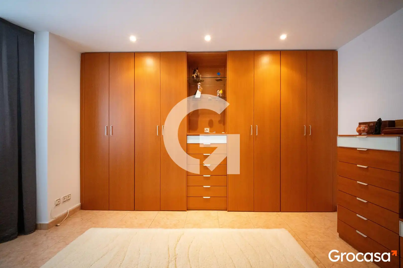 Habitación de Casa adosada en venta en Mataró con Aire acondicionado, Calefacción y Jardín privado