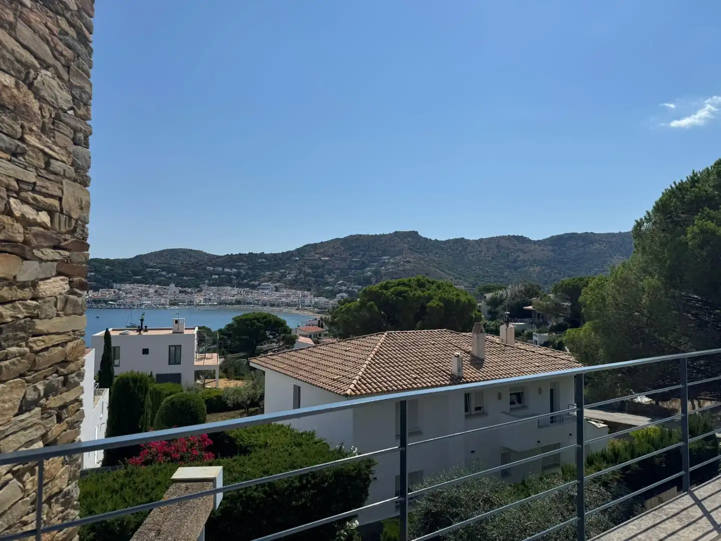Vista exterior de Casa o xalet en venda en El Port de la Selva amb Jardí privat, Terrassa i Moblat