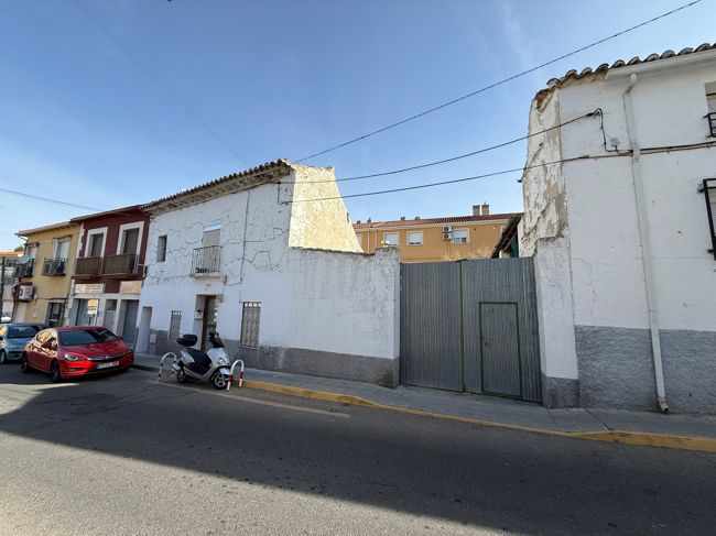 Country homes for sale in Calle de la Carrera, Ontígola