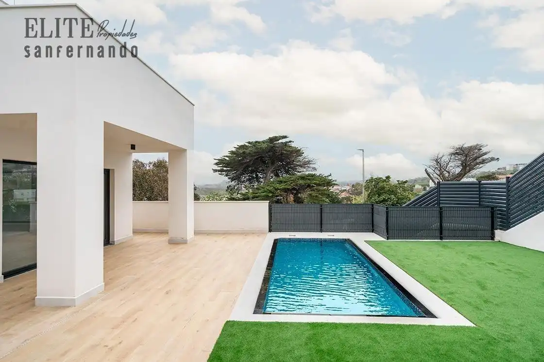 Piscina de Casa o chalet en venta en Suances con Calefacción, Jardín privado y Piscina