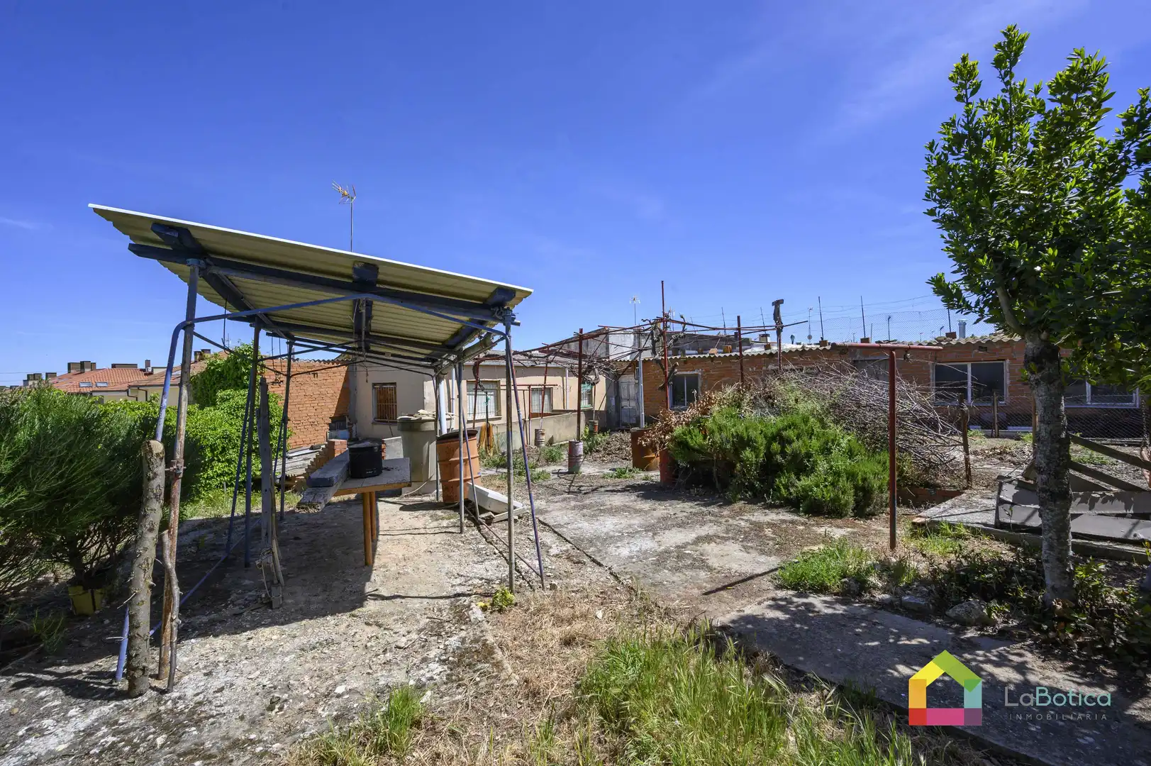 Jardí de Casa adosada en venda en Villarejo de Salvanés amb Calefacció, Jardí privat i Traster