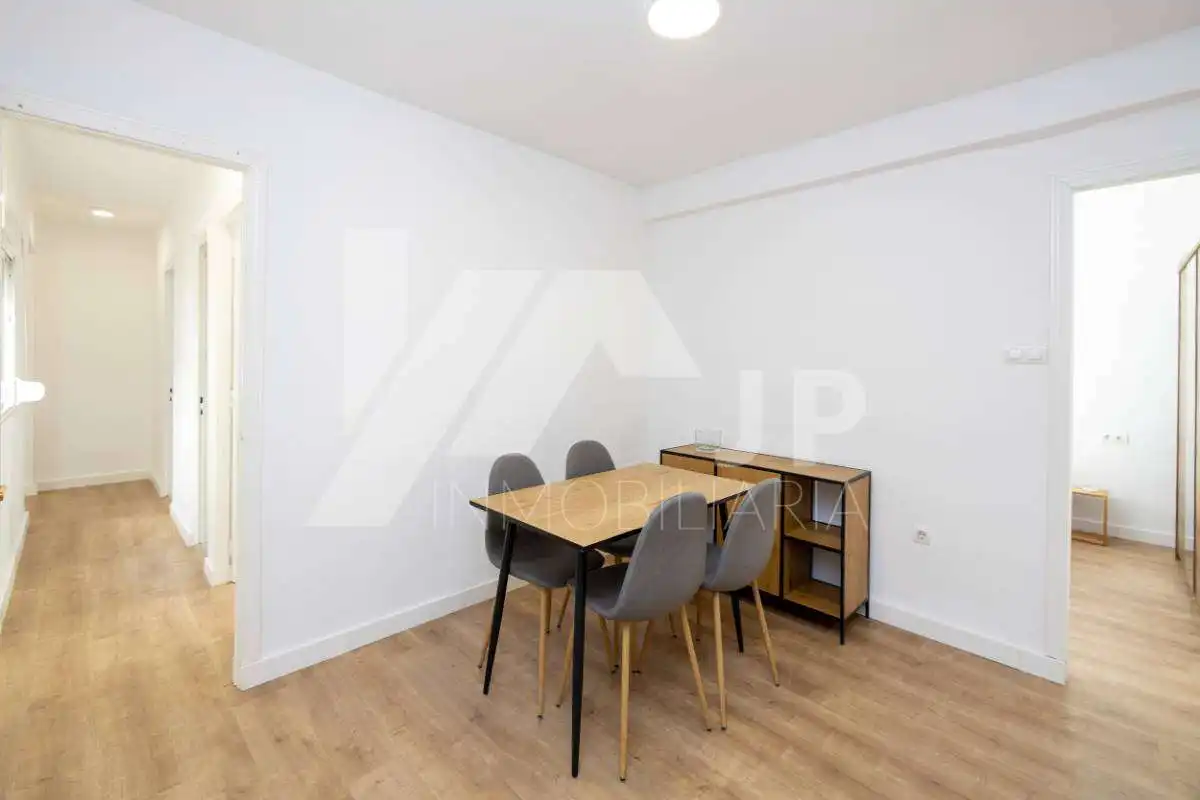 Comedor de Piso de alquiler en Granada con Aire acondicionado, Amueblado y Lavadora