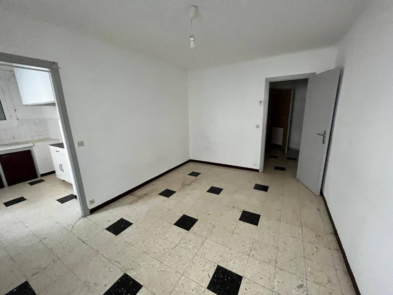 Sala de estar de Piso en venta en Bourg - Madame con Calefacción