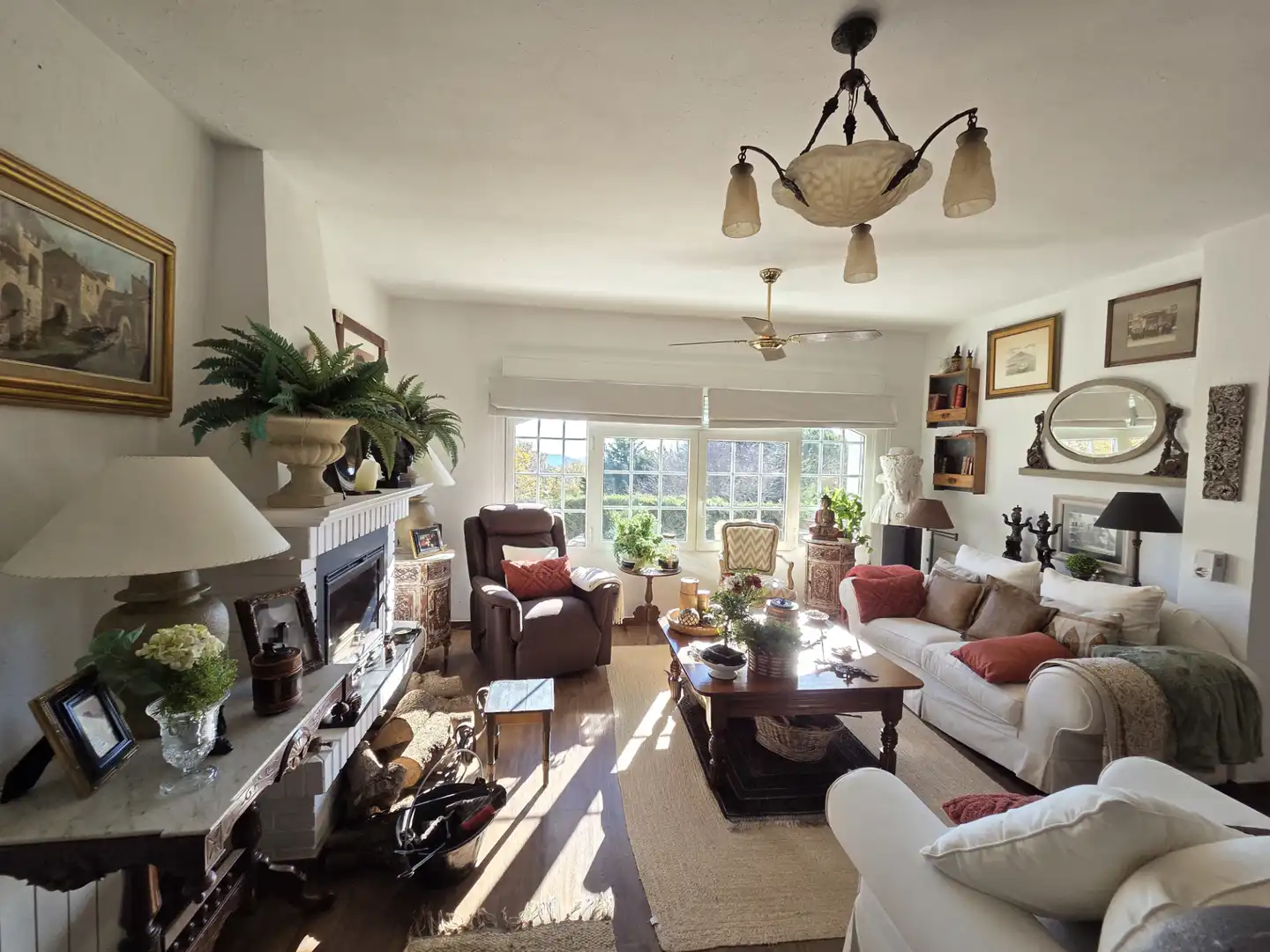 Sala de estar de Casa o chalet en venta en Santa María de la Alameda con Calefacción, Jardín privado y Amueblado