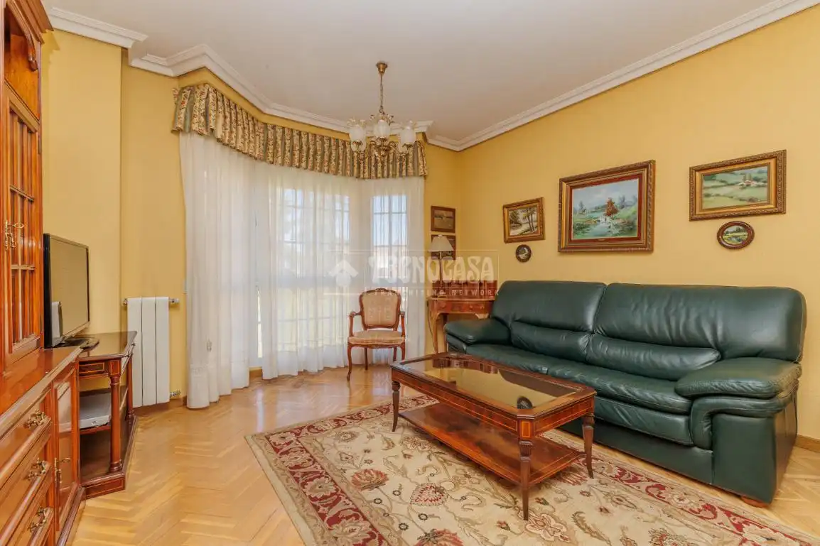 Sala de estar de Piso en venta en Madrid con Aire acondicionado, Calefacción y Parquet