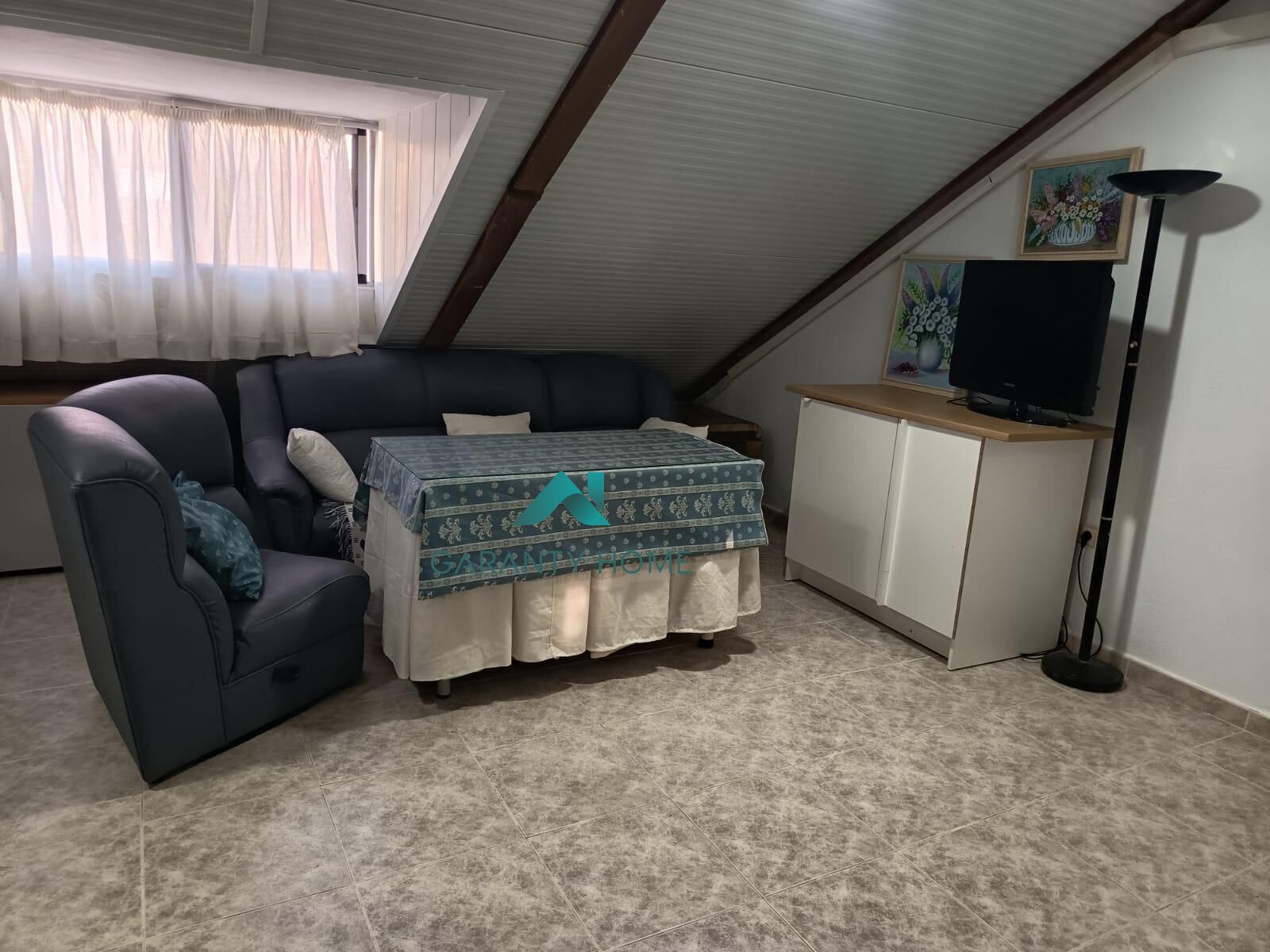 Living room of Apartment to rent in  Sevilla Capital  with Private garden and Storage room