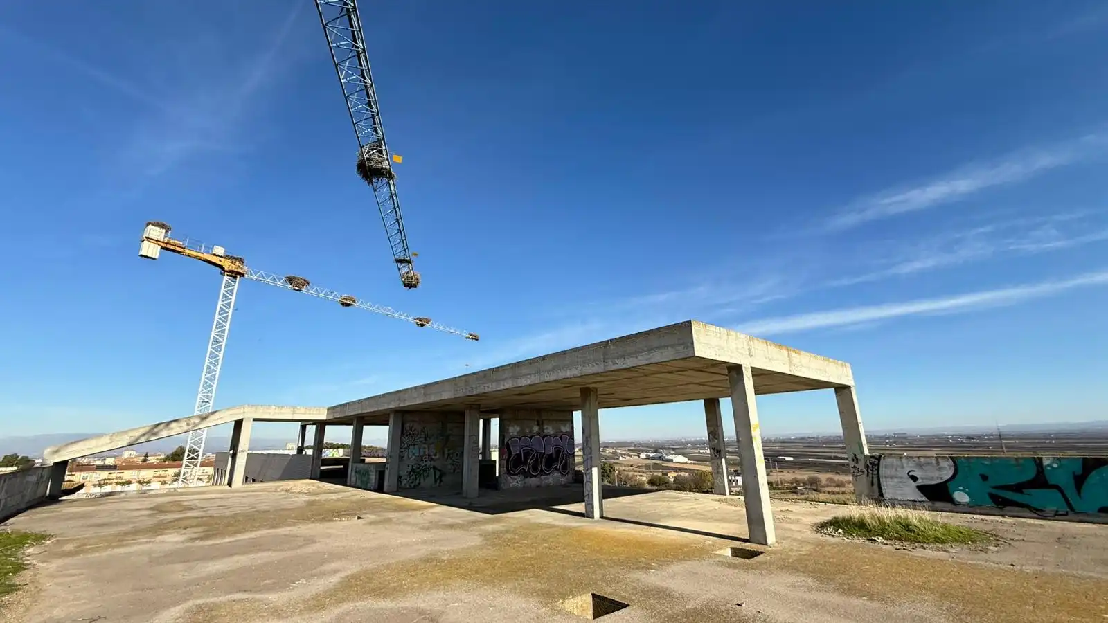 Vista exterior de Edificio en venta en Sidamon