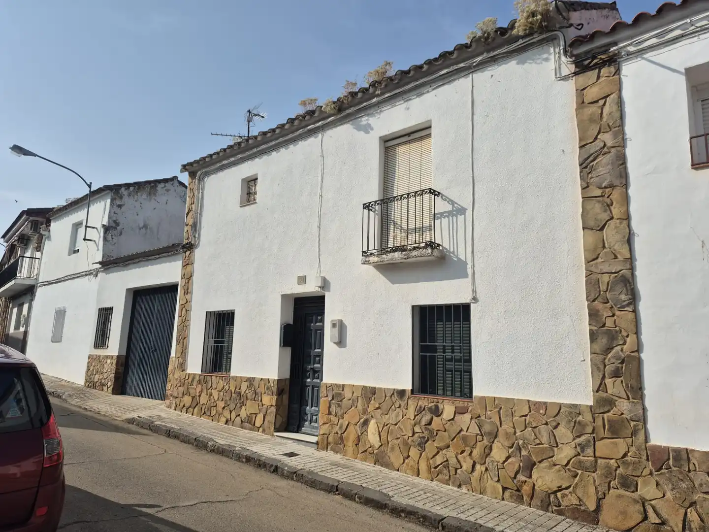 Vista exterior de Casa o xalet en venda en Luciana amb Calefacció
