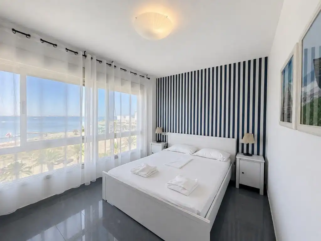 Apartamento con piscina en venta en Calle Urb Veneziola (Manga), imagen 2