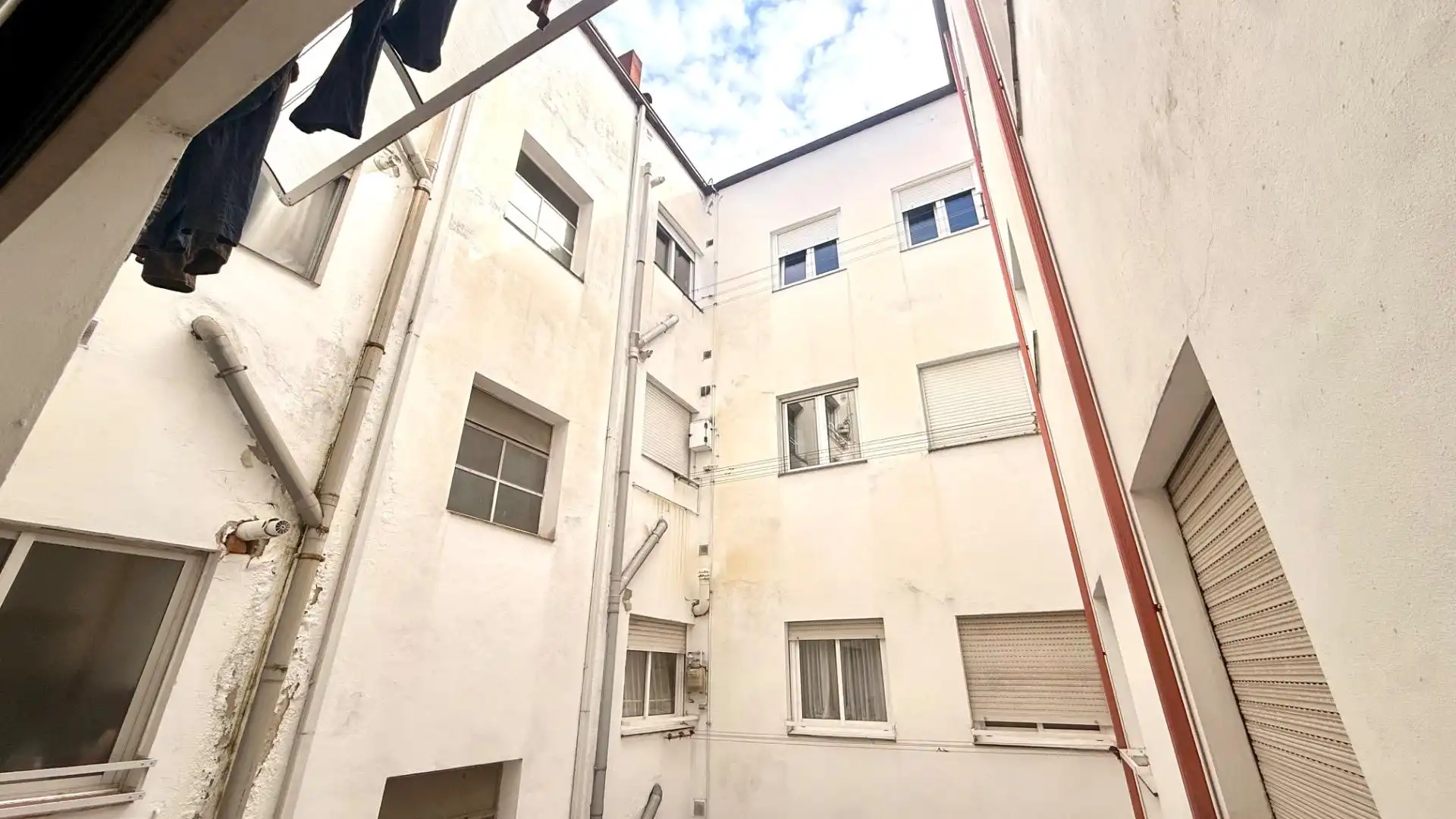 Vista exterior de Pis en venda en Ourense Capital  amb Moblat i Balcó