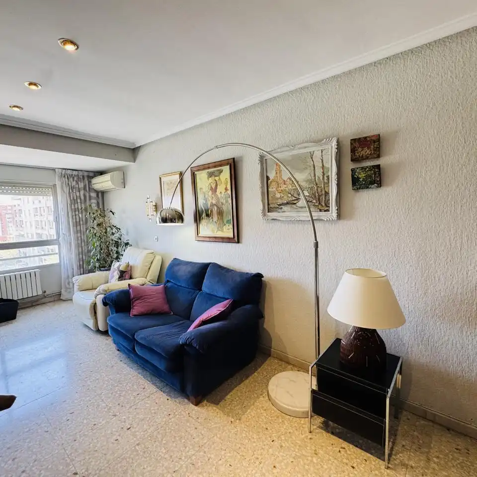 Flat for sale in De Cesáreo Alierta, La Granja