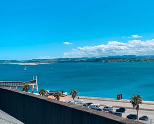 Vista exterior de Àtic en venda en Santander amb Calefacció, Parquet i Terrassa