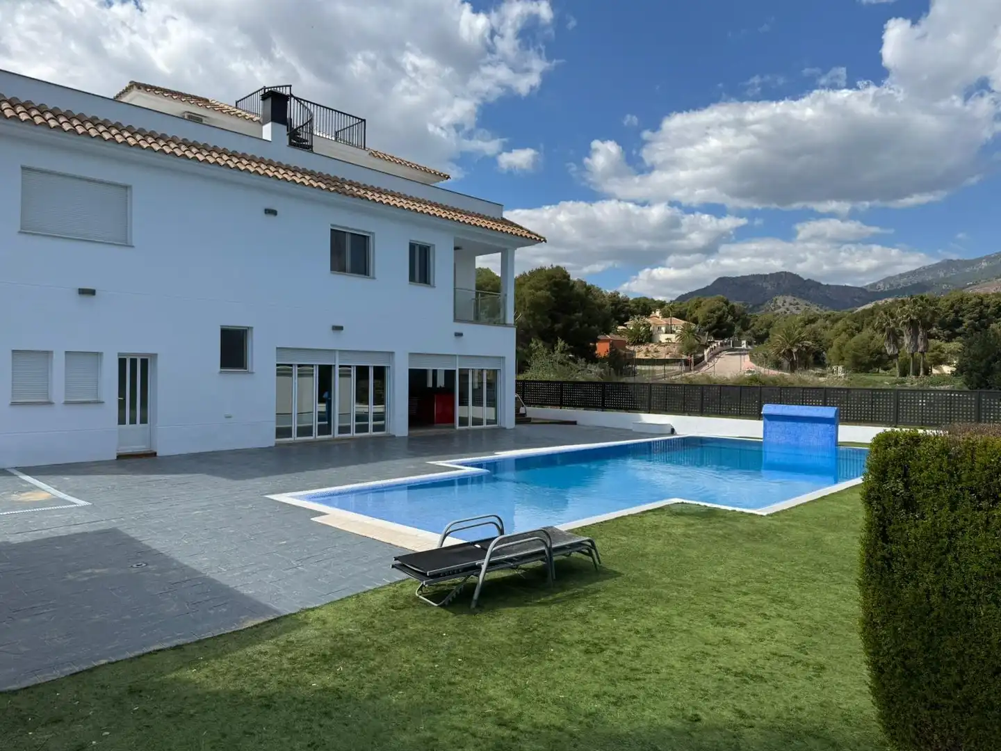 Chalet con piscina en venta en Totana