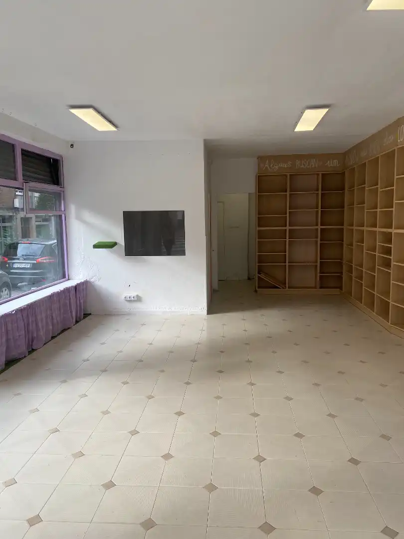 Local comercial en alquiler en Calle Auseva 6D, imagen 7