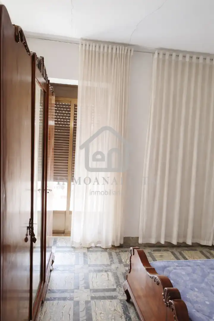 Bedroom of Houses for sale in Requena