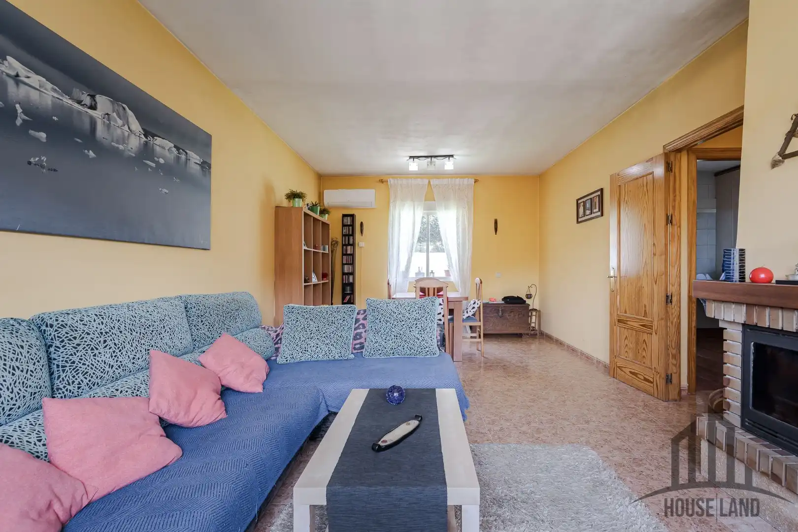 Sala de estar de Casa o chalet en venta en El Casar con Aire acondicionado, Calefacción y Jardín privado