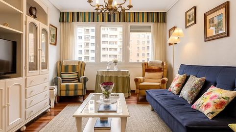 Foto 2 de Piso de alquiler en Avenida de la Reina Victoria, Puerto Chico, Santander