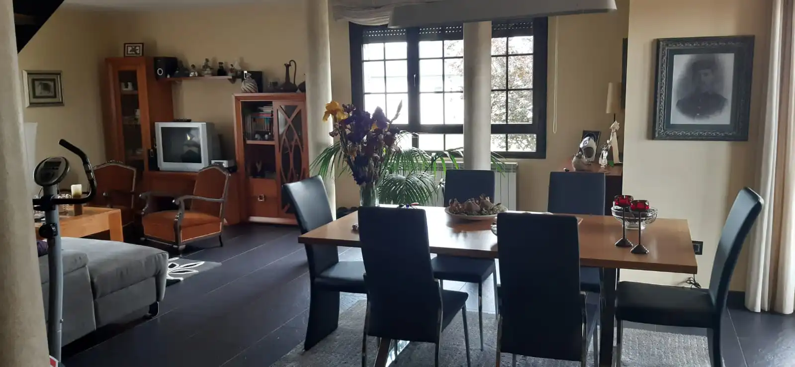 Menjador de Casa o xalet de lloguer en Onzonilla amb Jardí privat, Parquet i Moblat