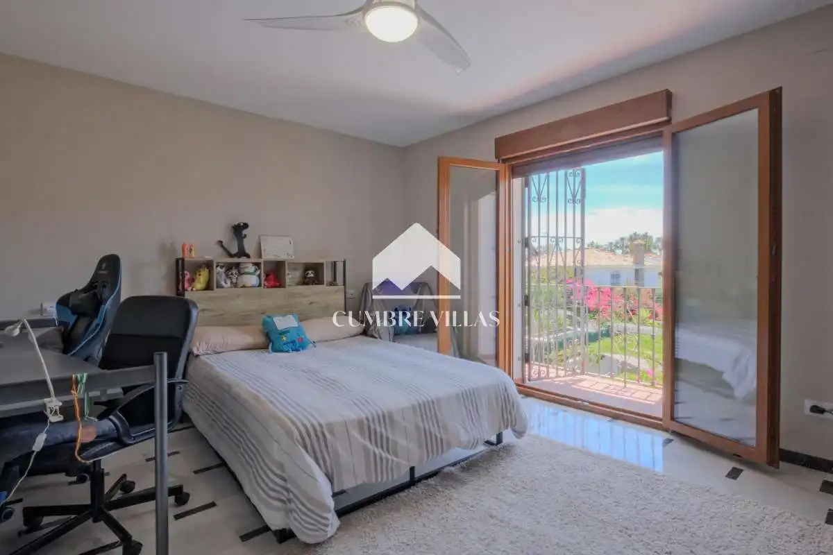 Habitación de Casa o chalet en venta en Almuñécar con Jardín privado, Terraza y Amueblado
